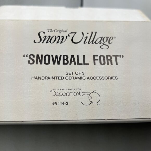 Department 56 Snowball Fort 5413-3 - Picture 3 of 16